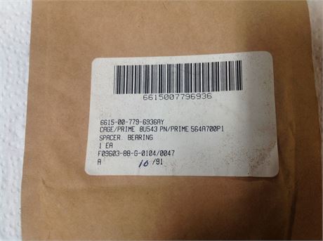 564A700P1 (PN) SPACER, BEARING, F-4/F-106/F-5/F-16, NS/NOS, FACTORY PACK